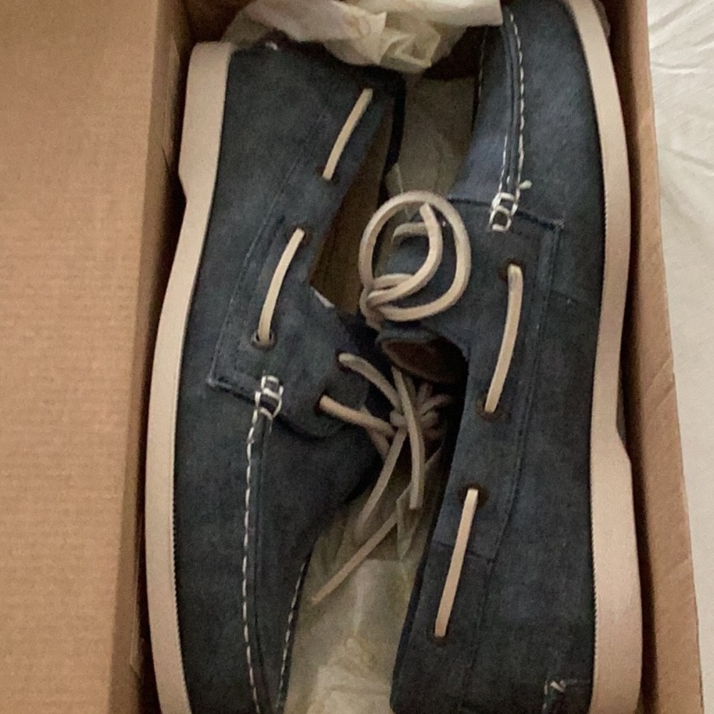G.H. Bass & Co. Canvas Blue Boat Shoes with Classic Design Size 9.5 M